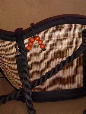 Like new Cambodia Woven Zippered Kira Wave PURSE measurement is 12 wide 10 tall